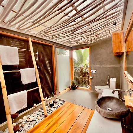 Manulalu Jungle Hotel Bajawa Eksteriør billede