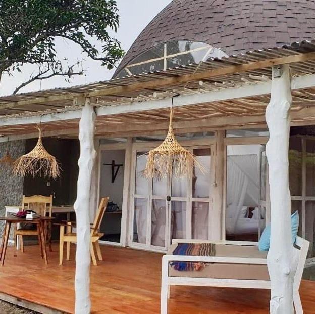 Manulalu Jungle Hotel Bajawa Eksteriør billede