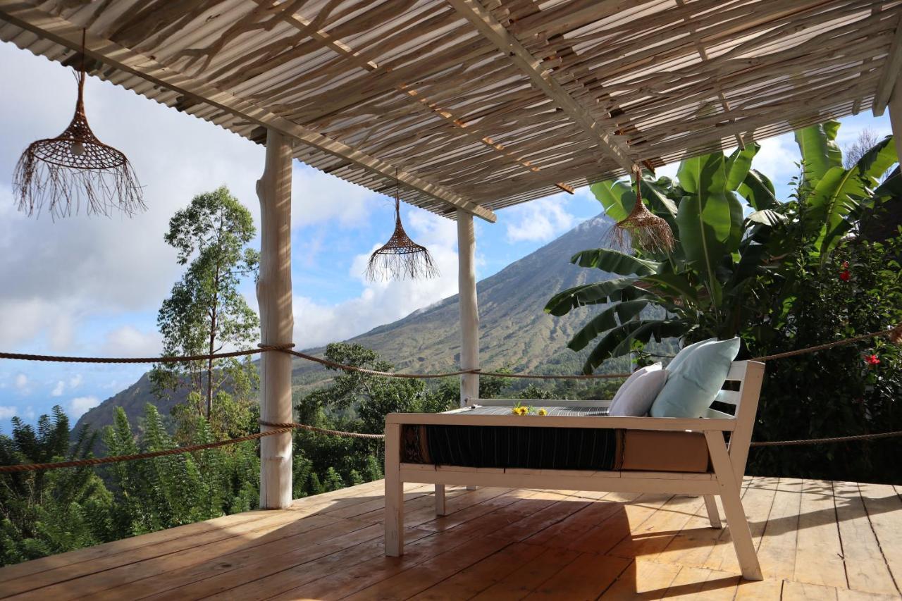 Manulalu Jungle Hotel Bajawa Eksteriør billede