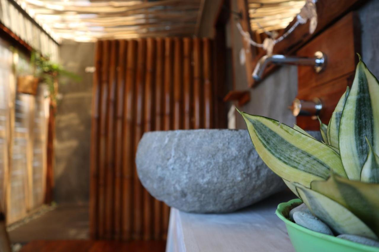 Manulalu Jungle Hotel Bajawa Eksteriør billede