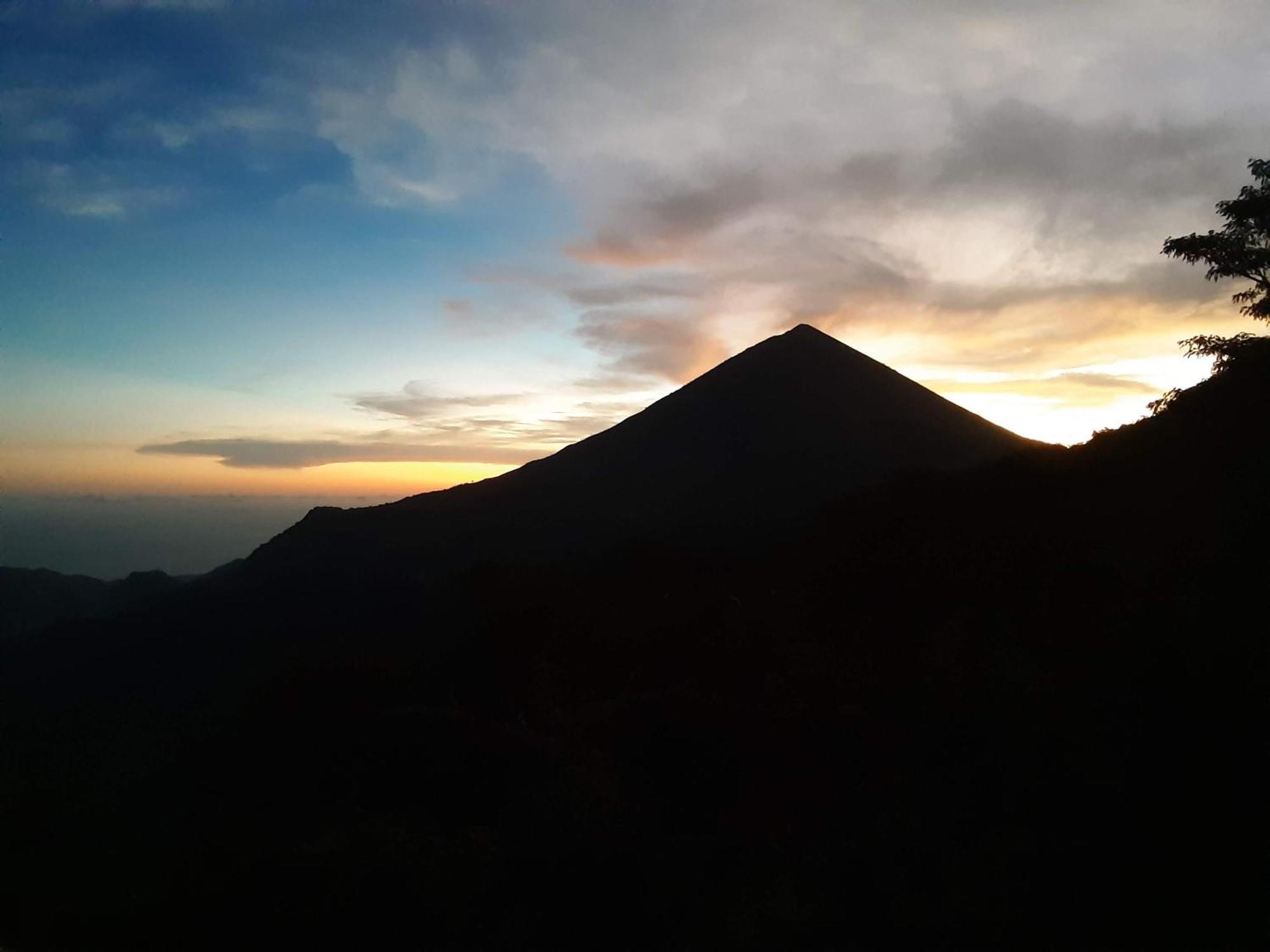 Manulalu Jungle Hotel Bajawa Eksteriør billede